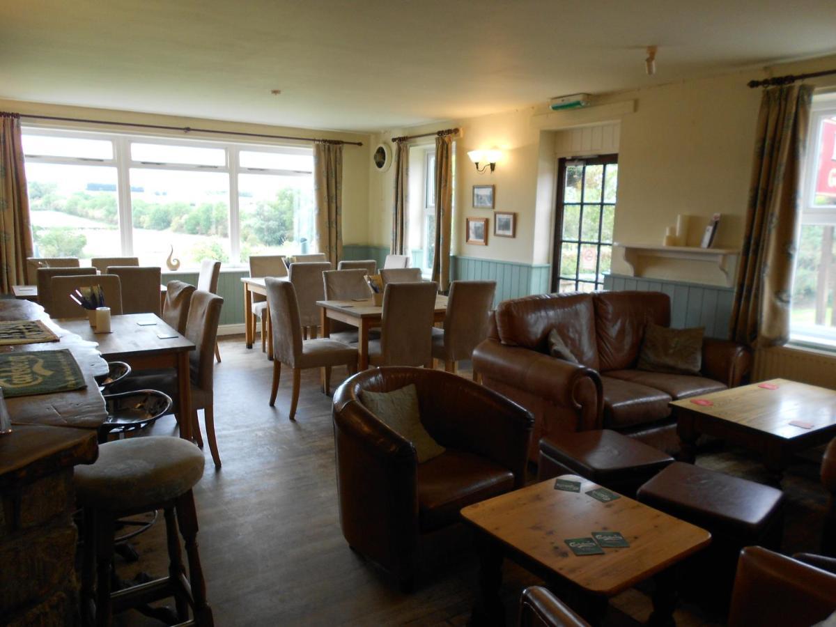 ホテルWilloughby Arms Little Bytham エクステリア 写真